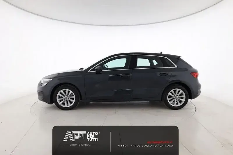 Usata Audi A3 Sportback Business 150 CV (110 kW) 2021 Grigio Utilitaria