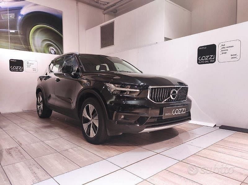 Nero Usata 2021 Volvo XC40 Inscription SUV | 24.000 € (Super prezzo) - Immagine 1/4