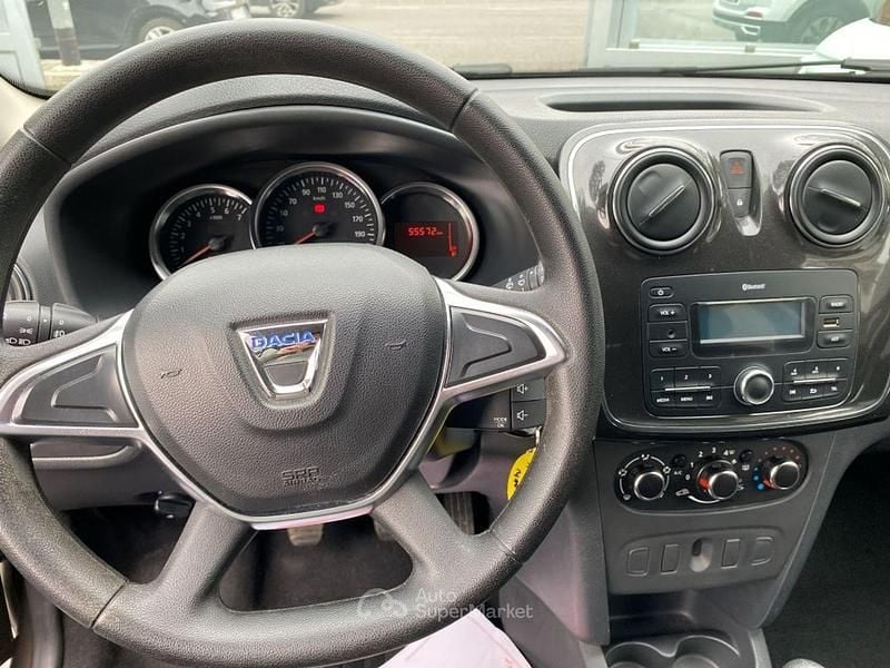 Usata Dacia Sandero Comfort 75 CV (55 kW) 2019 Marrone Berlina