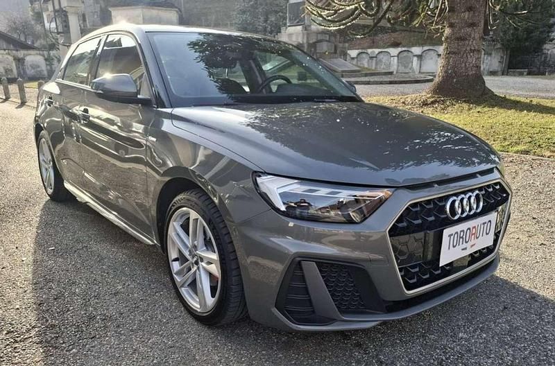 Usata Audi A1 S-Line 116 CV (85 kW) 2020 Grigio scuro tetto nero Berlina
