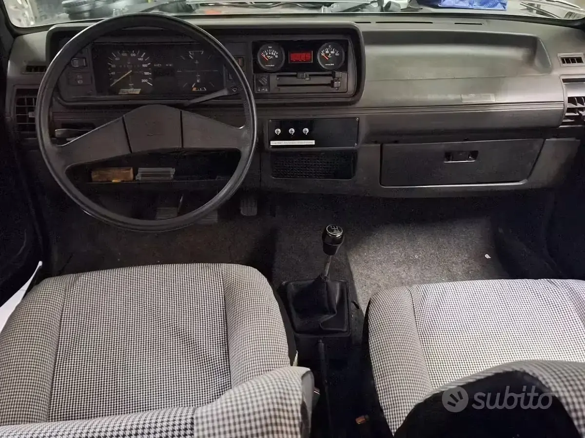 Usata VW Golf I 50 CV (36 kW) 1983 Nero Utilitaria