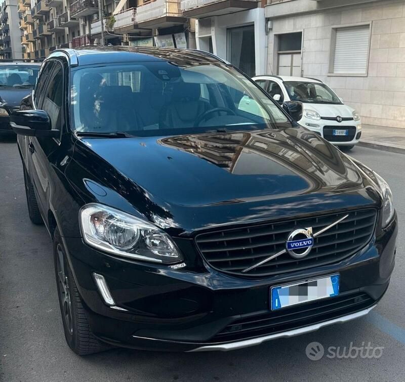 Nero Usata 2016 Volvo XC60 SUV | 12.000 € (Ottimo prezzo) - Immagine 1/4