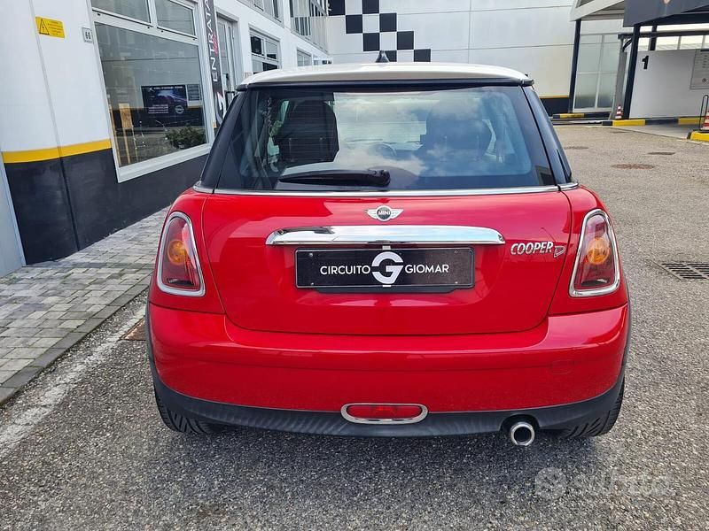 Usata Mini Cooper D 108 CV (79 kW) 2008 Rosso Utilitaria