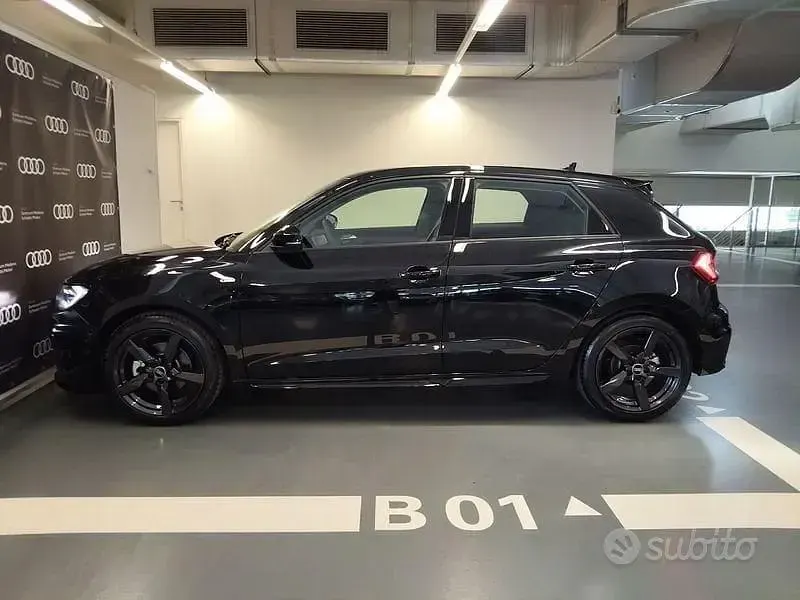 Nuova Audi A1 Sportback S-Line 2026 Nero Utilitaria