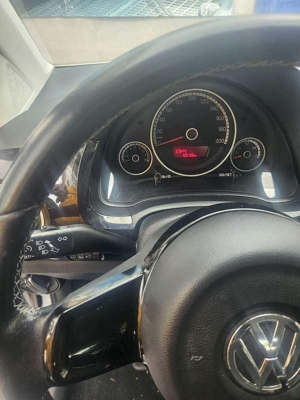 Usata VW up! 75 CV (55 kW) 2016 Argento Utilitaria