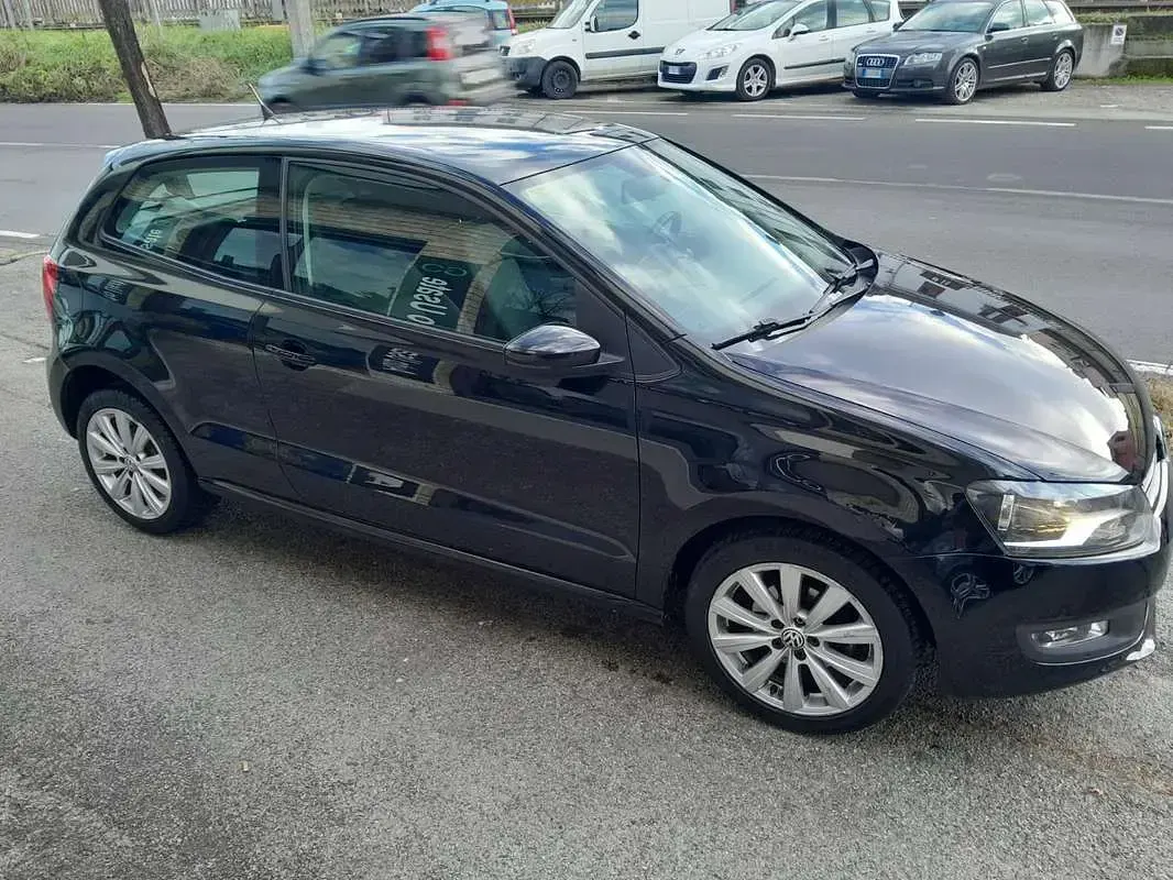 Usata VW Polo Comfortline 75 CV (55 kW) 2013 Nero Utilitaria