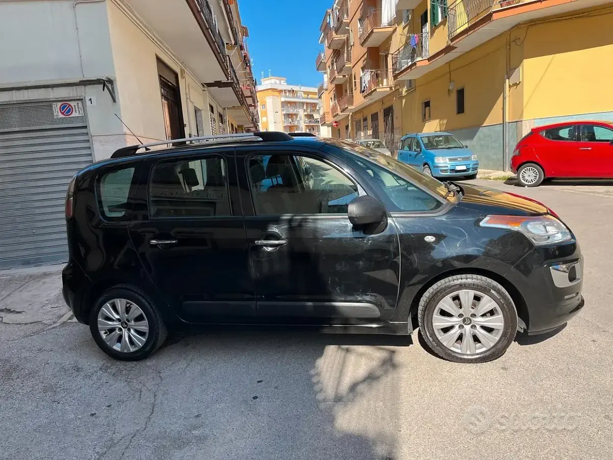 Usata Citroën C3 Picasso SELECTION 99 CV (72 kW) 2016 Nero Monovolume