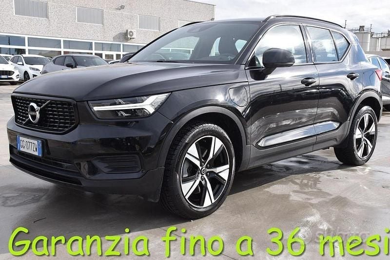 Nero Usata 2021 Volvo XC40 R-Design SUV | 26.800 € (Buon prezzo) - Immagine 1/4