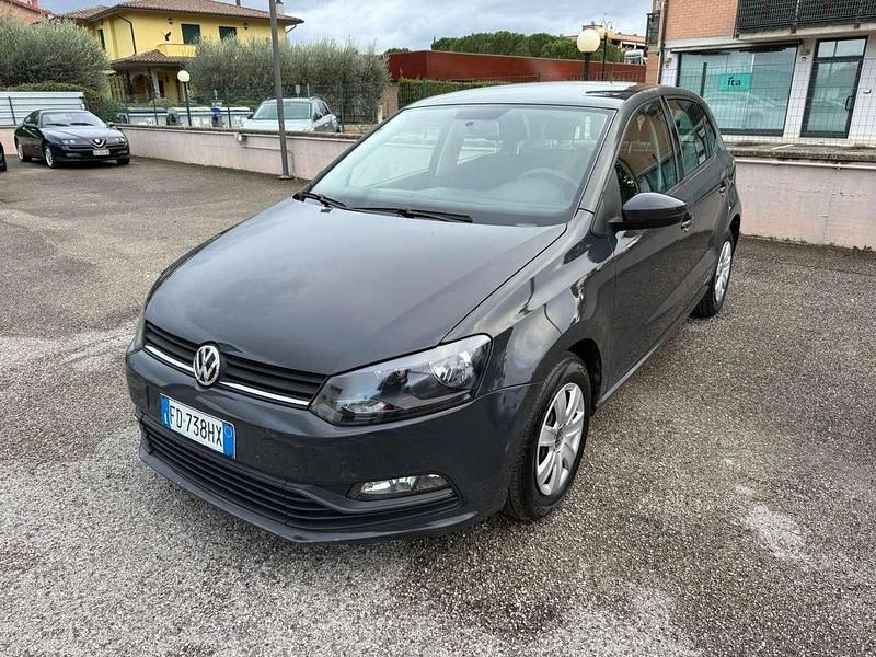 Other Usata 2016 VW Polo Comfortline Tre volumi | 5600 € (Ottimo prezzo) - Immagine 1/4