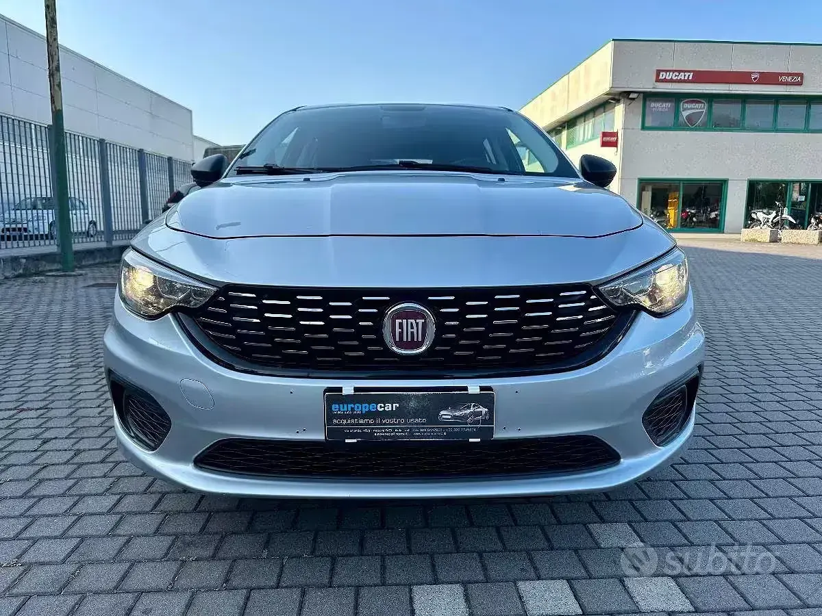 Usata Fiat Tipo 95 CV (69 kW) 2019 Argento Station wagon