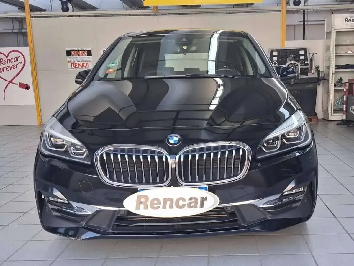 Usata BMW 216 Active Tourer Luxury Line 116 CV (85 kW) 2019 Nero Monovolume