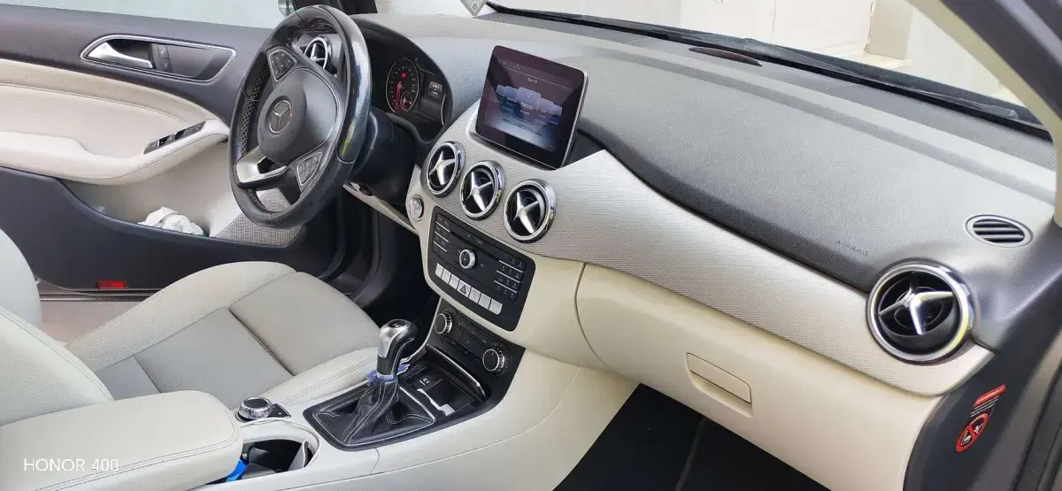 Usata Mercedes B180 109 CV (80 kW) 2018 Utilitaria