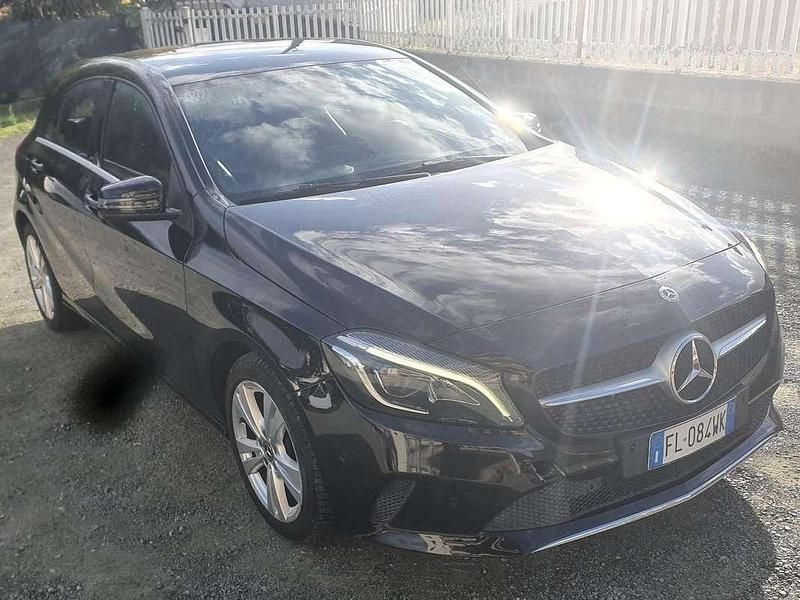 Usata Mercedes A200 Premium 136 CV (100 kW) 2017 Nero Berlina