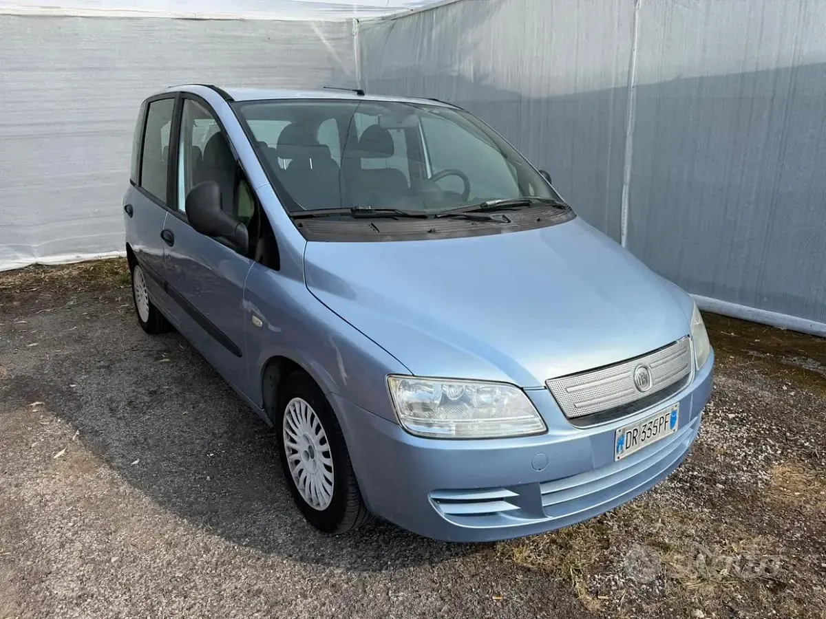 Usata Fiat Multipla Active 120 CV (88 kW) 2008 Bluazzurro Monovolume