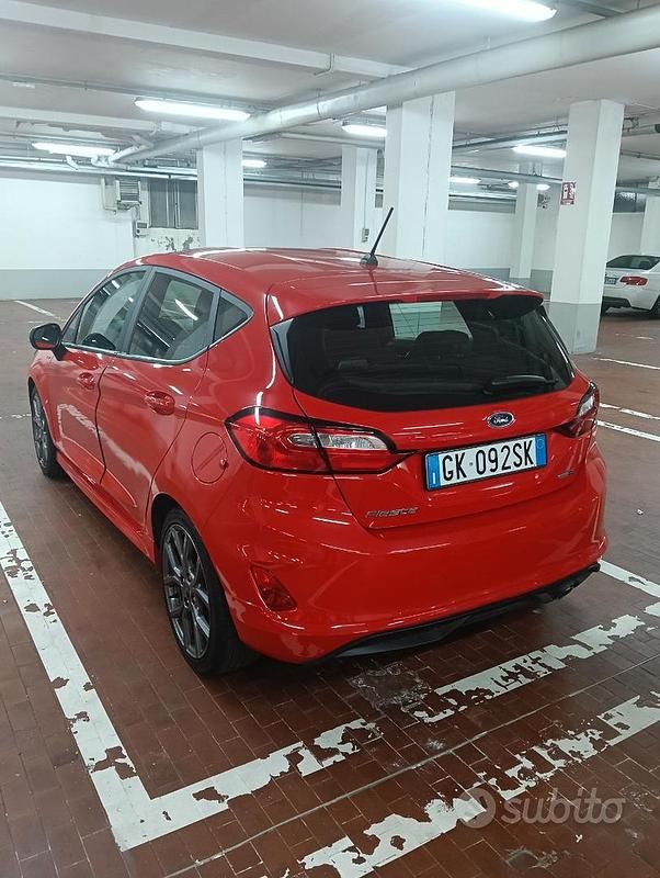 Usata Ford Fiesta ST-Line 125 CV (91 kW) 2022 Rosso Utilitaria