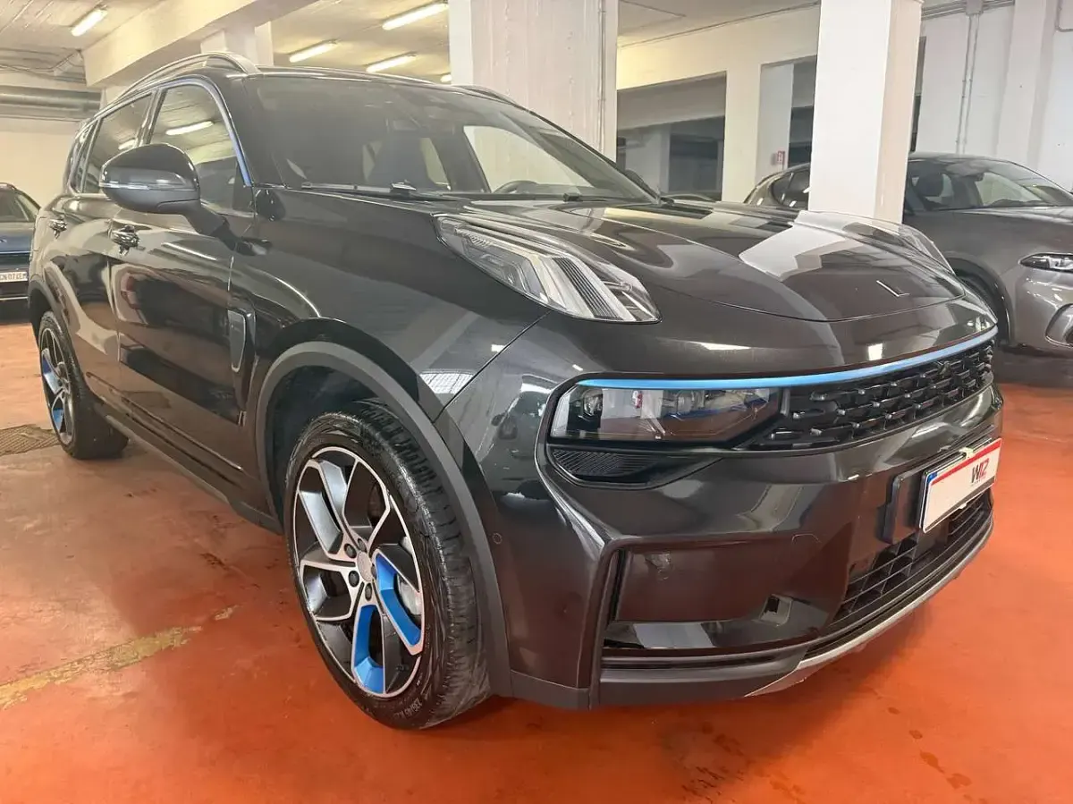 Usata Lynk & Co 01 179 CV (131 kW) 2023 Nero SUV