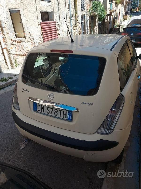 Usata Lancia Ypsilon 70 CV (51 kW) 2004 Utilitaria