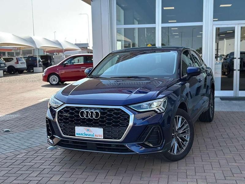 Usata Audi Q3 Sportback Business Plus 200 CV (147 kW) 2021 Blu navarra SUV