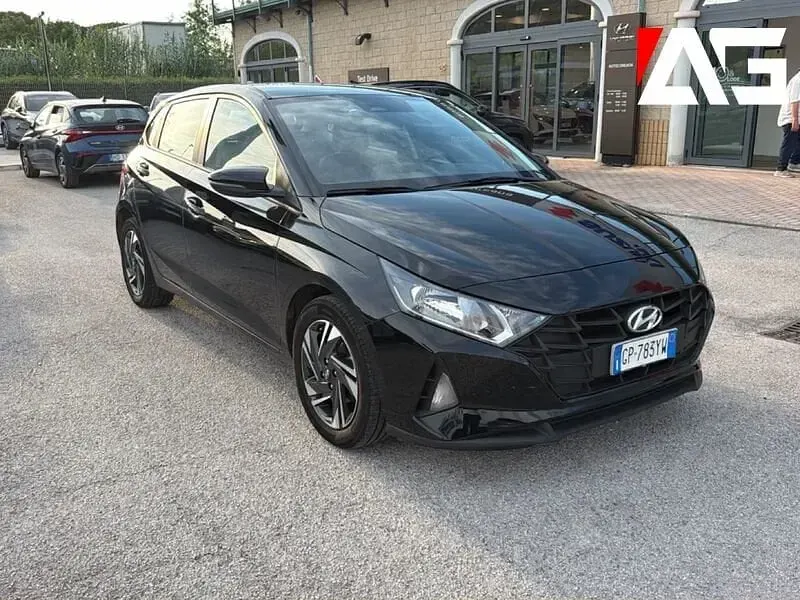 Usata Hyundai i20 84 CV (61 kW) 2023 Nero Utilitaria