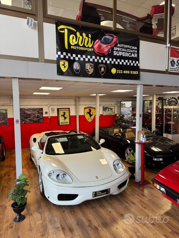Usata Ferrari 360 400 CV (294 kW) 2005 Bianco Cabrio