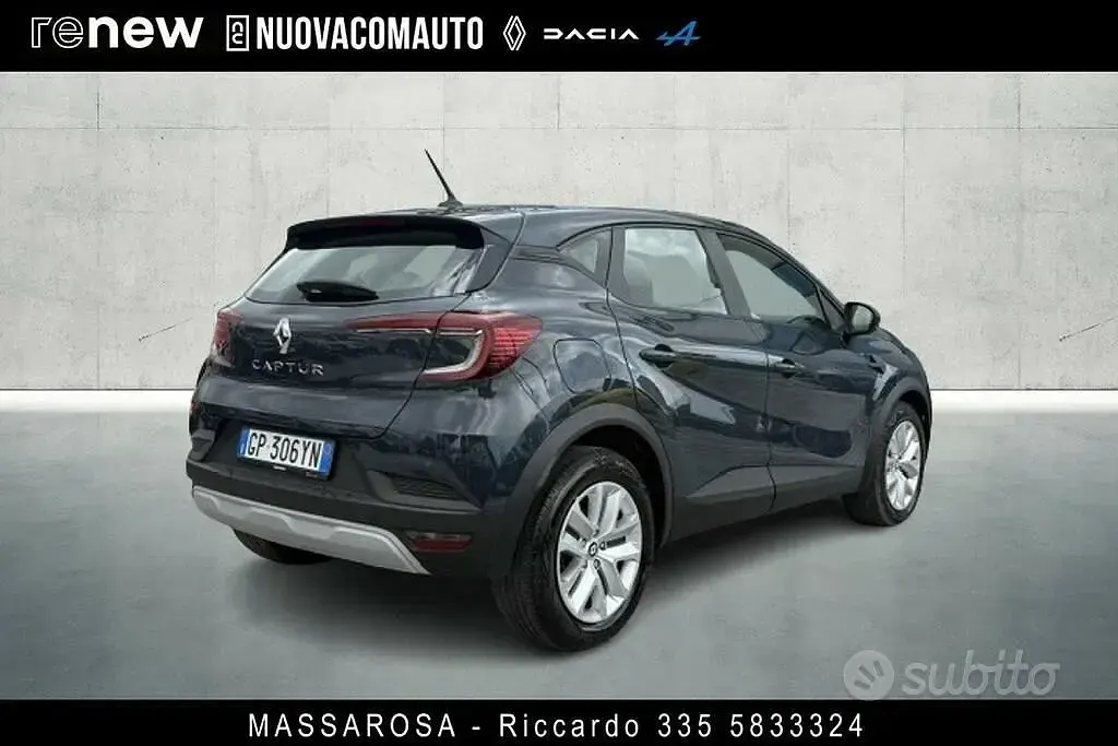 Usata Renault Captur Equilibre 91 CV (66 kW) 2023 61h blu marine SUV