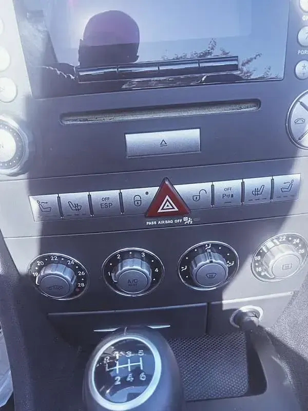 Usata Mercedes SLK280 231 CV (169 kW) 2005 Cabrio