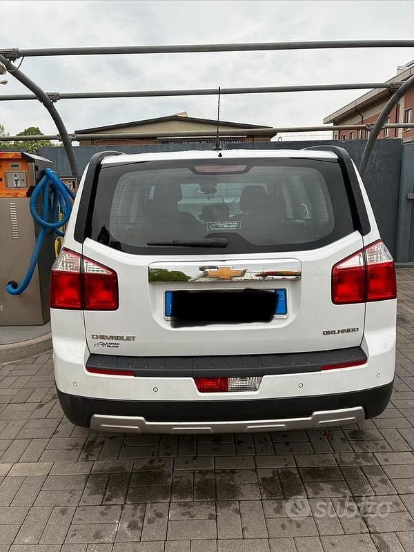Usata Chevrolet Orlando 130 CV (95 kW) 2013 Bianco Monovolume