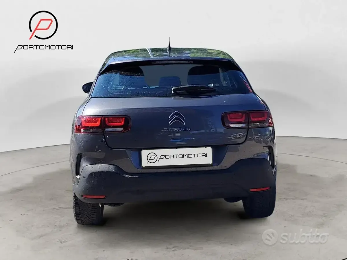 Usata Citroën C4 Feel 110 CV (80 kW) 2018 Grigio Berlina
