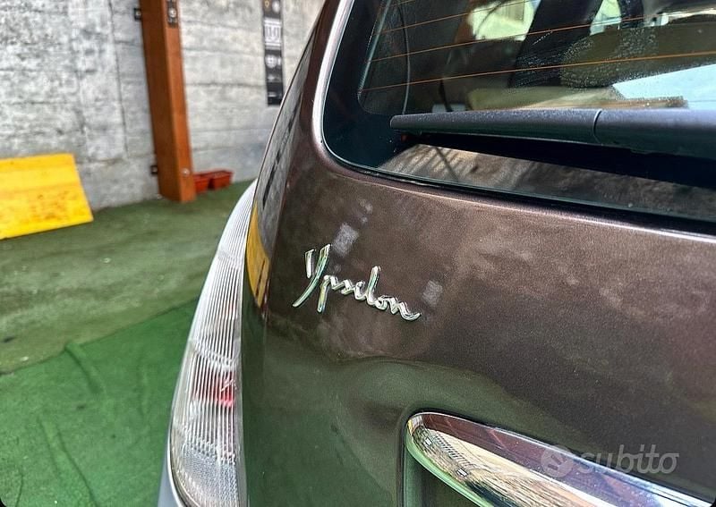 Usata Lancia Ypsilon 69 CV (50 kW) 2010 Grigio Utilitaria