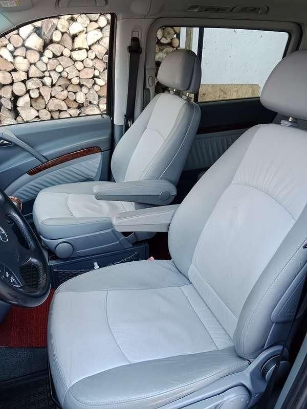 Usata Mercedes Viano 150 CV (110 kW) 2009 Monovolume