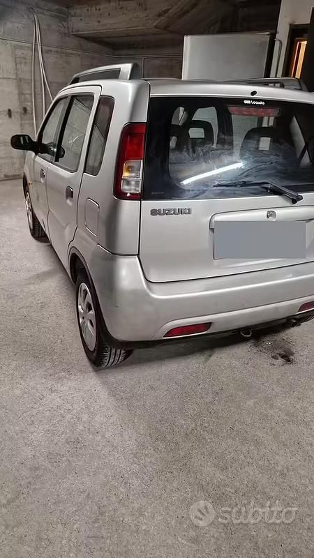 Usata Suzuki Ignis 2001 Grigio Utilitaria