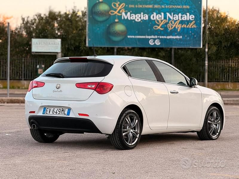 Usata Alfa Romeo Giulietta 104 CV (76 kW) 2014 Bianco Berlina