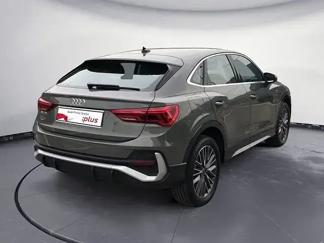 Usata Audi Q3 Sportback Ambiente 150 CV (110 kW) 2025 Grigio SUV