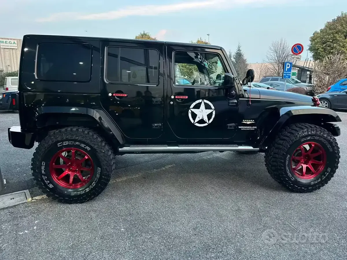 Usata Jeep Wrangler 177 CV (130 kW) 2023 Nero SUV