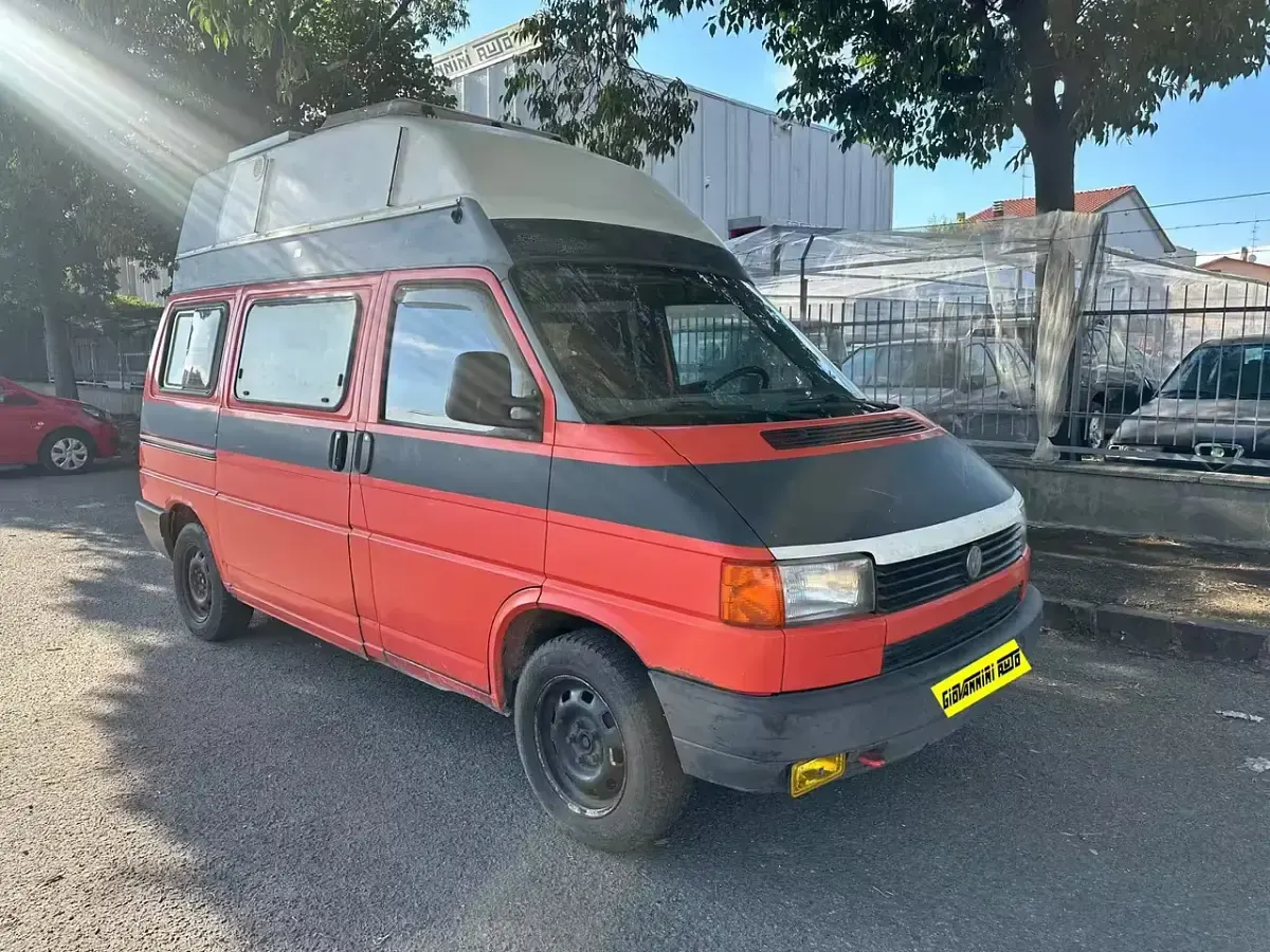 Usata VW T5 130 CV (95 kW) 2008 Rosso Furgone