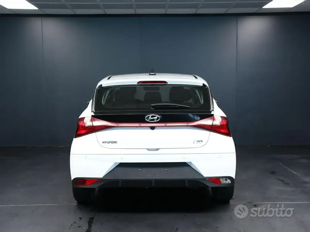 Usata Hyundai i20 84 CV (61 kW) 2023 Bianco Utilitaria