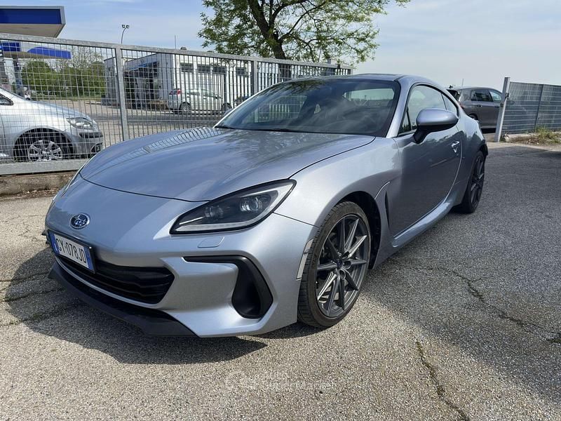 Usata Subaru BRZ 234 CV (172 kW) 2023 Argento Coupé