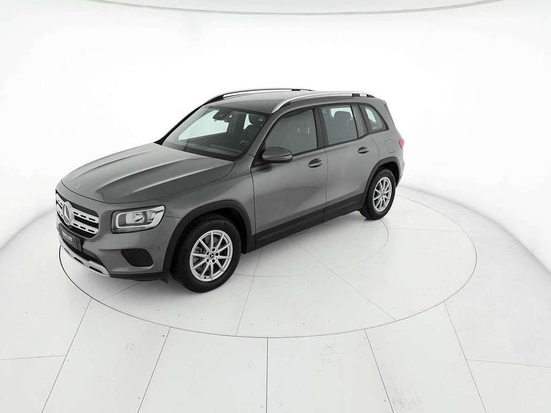 Usata Mercedes GLB200 Executive 150 CV (110 kW) 2021 Argento SUV