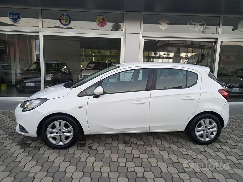 Usata Opel Corsa 70 CV (51 kW) 2016 Bianco Berlina