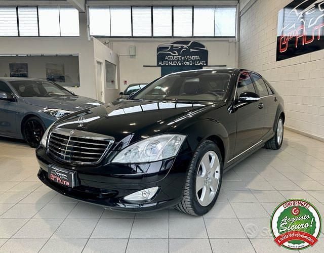 Usata Mercedes S500 386 CV (283 kW) 2005 Nero Berlina
