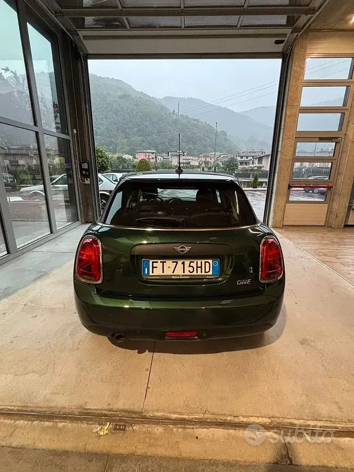 Usata Mini ONE 75 CV (55 kW) 2018 Verde Utilitaria