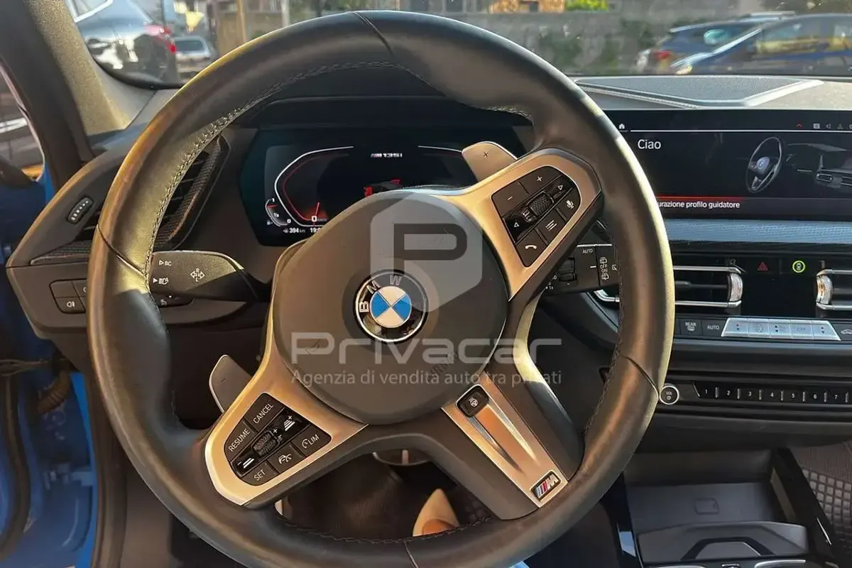 Usata BMW M135 Comfort Edition 306 CV (225 kW) 2023 Blu Utilitaria