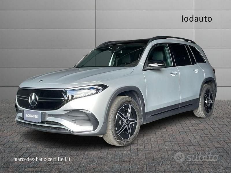 Argento Usata 2024 Mercedes EQB250+ Premium SUV | 39.900 € (Buon prezzo) - Immagine 1/4