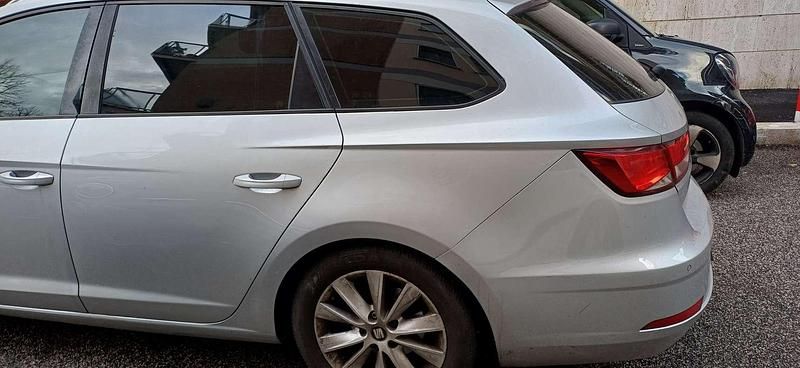Usata Seat Leon ST Business 116 CV (85 kW) 2018 Argento Station wagon