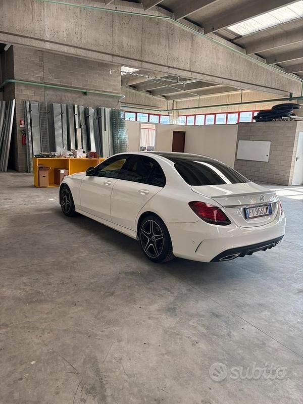 Usata Mercedes 220 194 CV (142 kW) 2020 Bianco Berlina