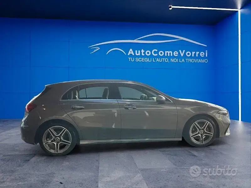 Usata Mercedes A200 AMG Line Premium 163 CV (119 kW) 2024 Grigio Berlina