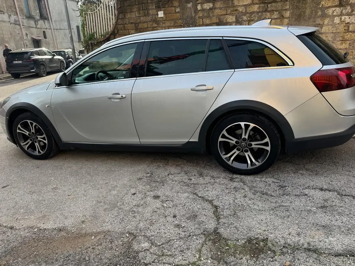 Usata Opel Insignia 136 CV (100 kW) 2017 Grigio Station wagon