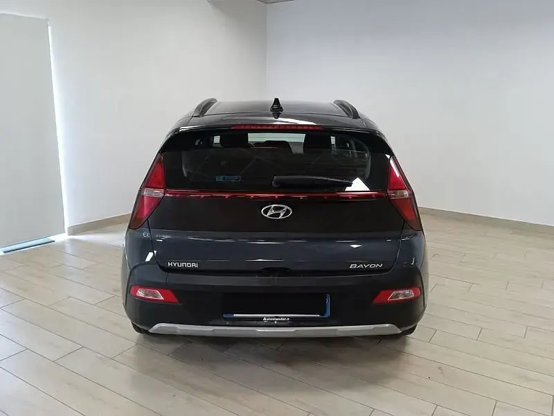 Usata Hyundai Bayon 84 CV (61 kW) 2022 Grigio SUV