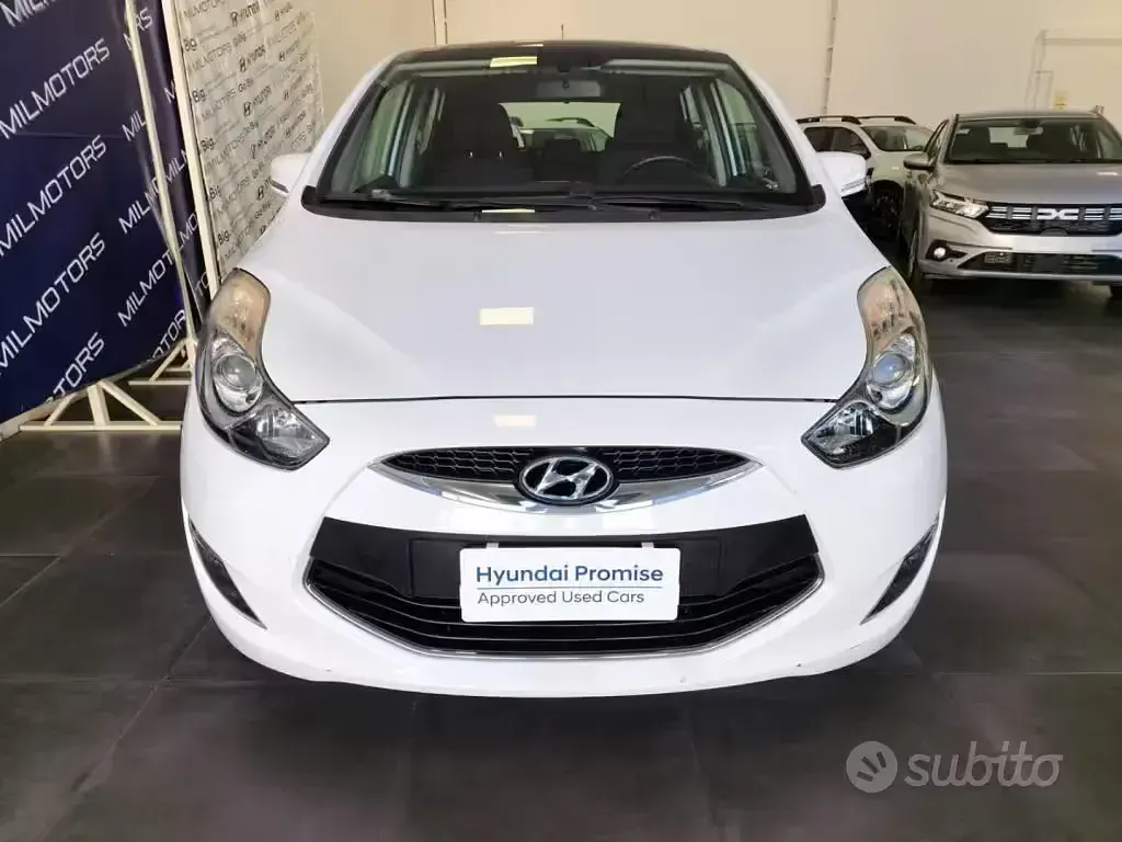 Usata Hyundai ix20 Xpossible 90 CV (66 kW) 2015 Bianco Utilitaria