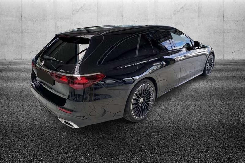 Usata Mercedes E300 AMG Line Premium 306 CV (225 kW) 2024 Nero Station wagon